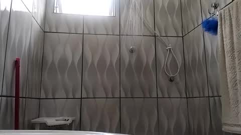 boys131954 online show from April 2, 5:10 pm