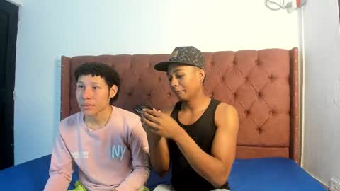 ALEX - TAYLER  -MIKE online show from December 1, 1:14 pm