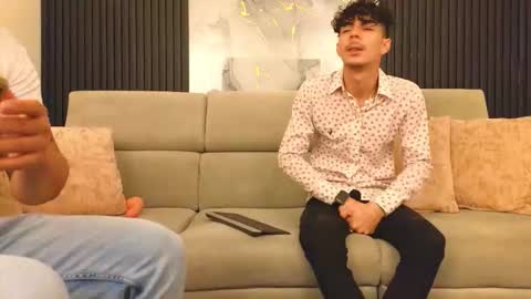 boysonfiree online show from November 17, 11:35 am