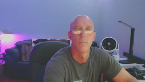 boytoy4567 online show from February 10, 12:04 am