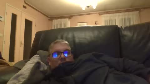 bozo81 online show from November 19, 7:03 pm