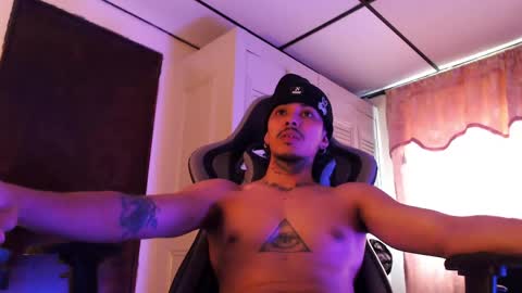 bra_c online show from April 15, 7:58 pm