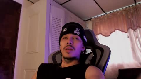 bra_c online show from April 16, 9:39 pm