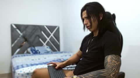 Brad online show from December 21, 7:05 am