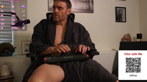 Snapshot of bradbronton chatting on January 5, 6:45 pm BradBronton online show from January 5, 6:45 pm