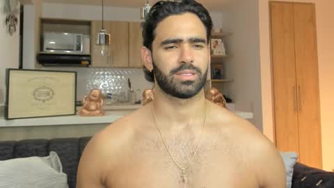 Snapshot of bradleymartin7 chatting on October 9, 1:32 am bradleymartin7 online show from October 9, 1:32 am