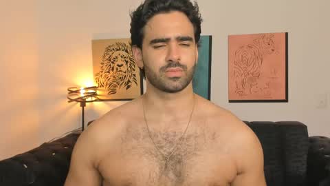 bradleymartin7 online show from June 4, 2:34 pm