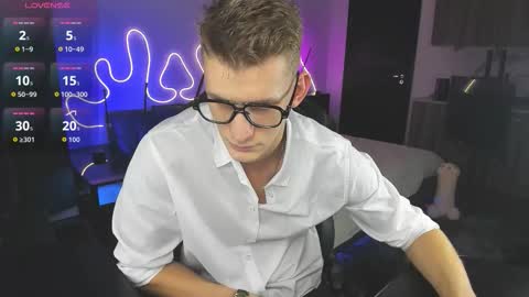 Snapshot of bradmaloney chatting on September 20, 8:20 pm brad maloney online show from September 20, 8:20 pm