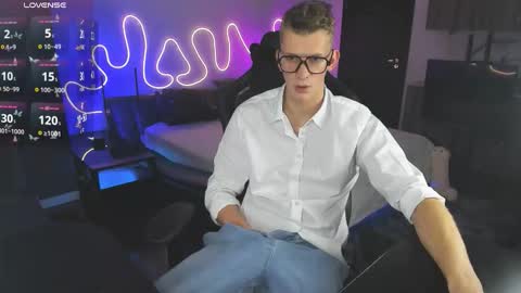 Snapshot of bradmaloney chatting on September 26, 8:28 pm brad maloney online show from September 26, 8:28 pm