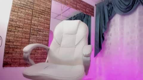 Snapshot of brahian_boyy chatting on October 15, 6:54 am Brahian online show from October 15, 6:54 am