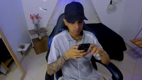 B R A N D online show from January 6, 4:38 am