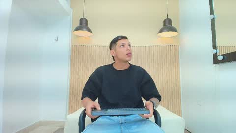 BRANDON online show from April 23, 12:40 pm