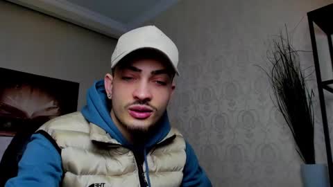Snapshot of brandontatex chatting on March 5, 12:11 pm BrandonTateX online show from March 5, 12:11 pm