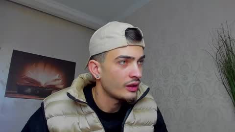 Snapshot of brandontatex chatting on March 7, 12:12 pm BrandonTateX online show from March 7, 12:12 pm
