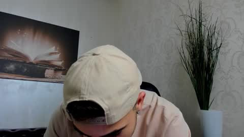 BrandonTateX online show from October 17, 1:04 pm