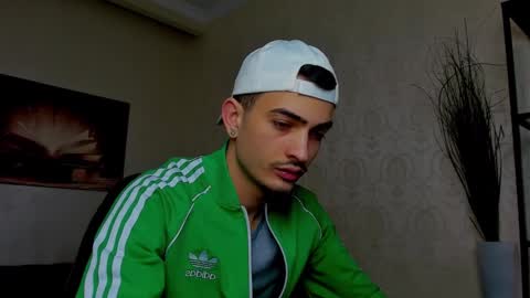 Snapshot of brandontatex chatting on March 11, 11:44 am BrandonTateX online show from March 11, 11:44 am