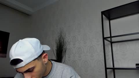 Snapshot of brandontatex chatting on December 4, 12:25 pm BrandonTateX online show from December 4, 12:25 pm