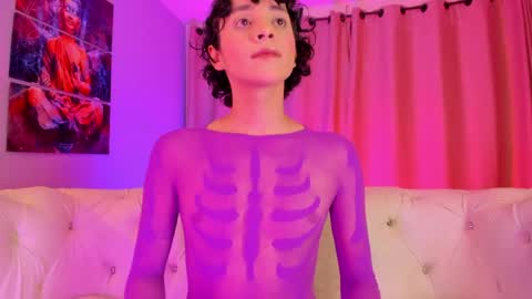   online show from April 30, 5:58 am