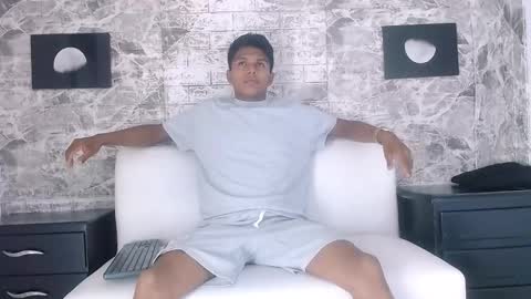 bratt_wolft_ online show from December 22, 10:45 am