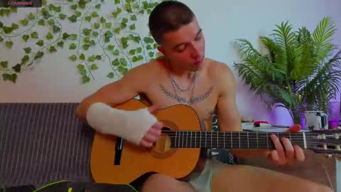 Snapshot of bravo_maestro chatting on October 30, 2:40 pm Johny Bravo online show from October 30, 2:40 pm