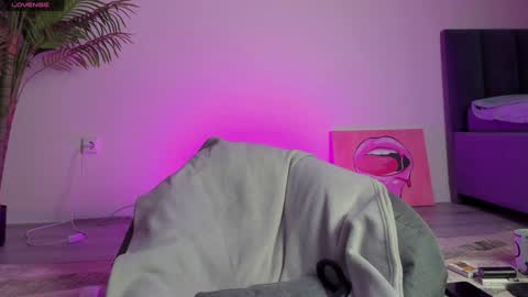 Snapshot of bravo_maestro chatting on February 4, 9:31 pm Johny Bravo online show from February 4, 9:31 pm