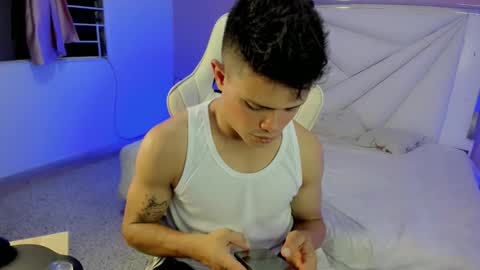 Snapshot of brayan_hotl_ chatting on September 22, 4:45 am BRAYAN online show from September 22, 4:45 am