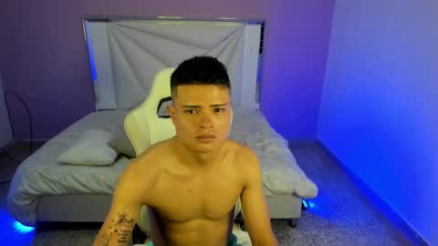 Snapshot of brayan_hotl_ chatting on September 12, 4:12 am BRAYAN online show from September 12, 4:12 am