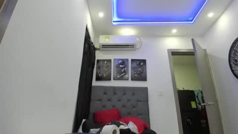 braycum_alpha online show from October 7, 12:59 am