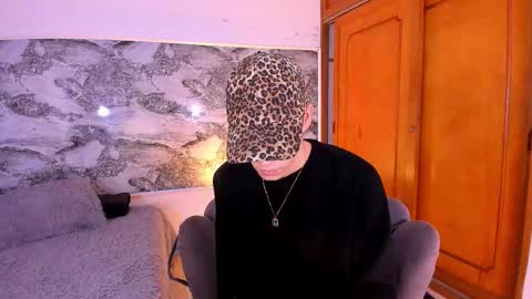 Bradley online show from February 2, 4:44 am