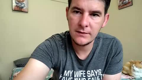Snapshot of brendansexyboy098754 chatting on January 2, 4:52 am ask me lol online show from January 2, 4:52 am