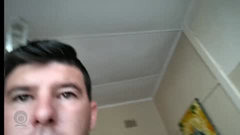 Snapshot of brendansexyboy098754 chatting on January 22, 5:37 am ask me lol online show from January 22, 5:37 am