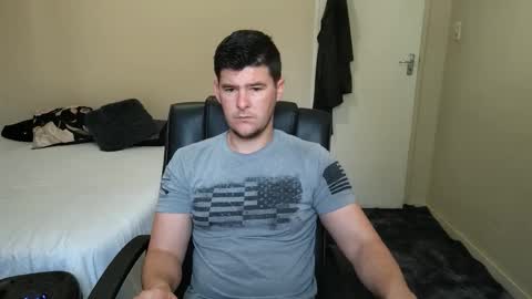 Snapshot of brendansexyboy098754 chatting on September 22, 6:13 am ask me lol online show from September 22, 6:13 am