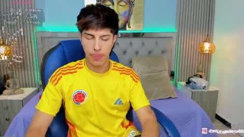 Esteban online show from April 4, 10:29 pm