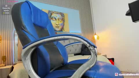 Esteban online show from March 15, 4:20 am