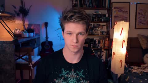 brestonsweet online show from December 5, 8:34 pm