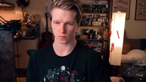 brestonsweet online show from December 12, 4:37 am