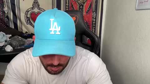 Brett Mycles online show from February 17, 8:19 pm