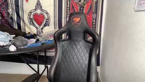 Brett Mycles online show from February 18, 8:28 pm