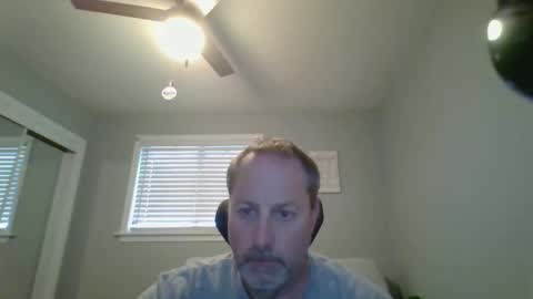 hey online show from April 1, 7:11 pm