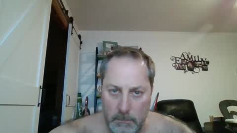 Snapshot of brettsky chatting on January 8, 10:37 pm hey online show from January 8, 10:37 pm