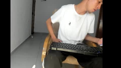 Snapshot of brian_god chatting on September 9, 5:18 am brian god online show from September 9, 5:18 am