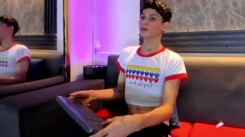 brian_hotof1 online show from June 7, 12:01 pm