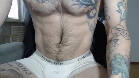 Snapshot of brianmuscle chatting on February 2, 12:35 pm Brian online show from February 2, 12:35 pm