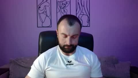 brindlefly69 online show from May 12, 10:23 am