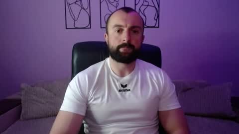 brindlefly69 online show from May 15, 10:45 am