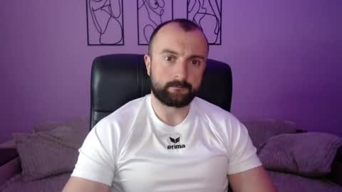 brindlefly69 online show from May 8, 11:21 am