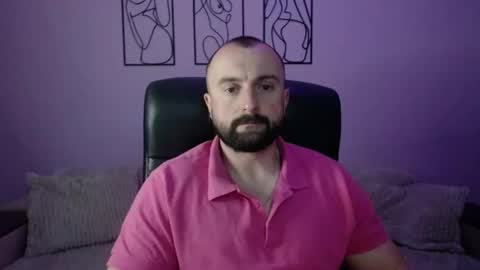 brindlefly69 online show from April 28, 10:53 am