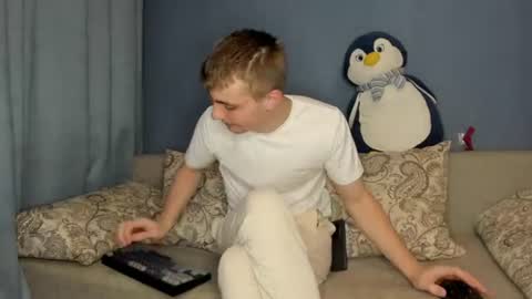 bristlebback online show from June 15, 4:54 pm