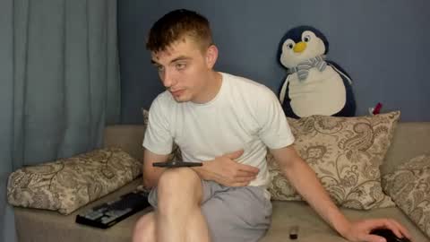 bristlebback online show from June 14, 3:25 pm