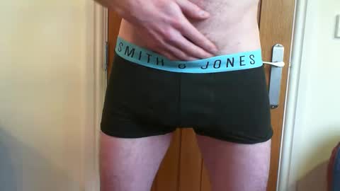 Snapshot of brit_dadbod chatting on January 20, 2:14 pm brit_dadbod online show from January 20, 2:14 pm